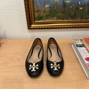 Tory Burch Flats Claire Ballet Flat Black Leather Sized 6.5